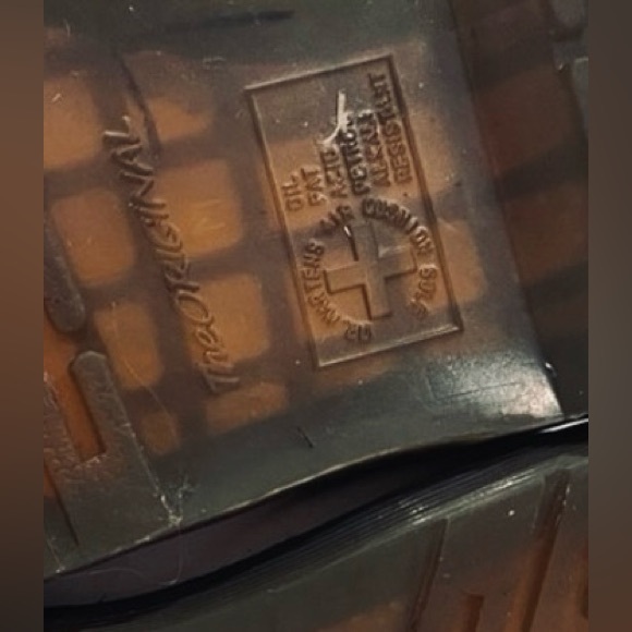 Intentionally Distressed, Like New Dr. Martens White Leather Docs Grunge Boots. - Picture 11 of 11